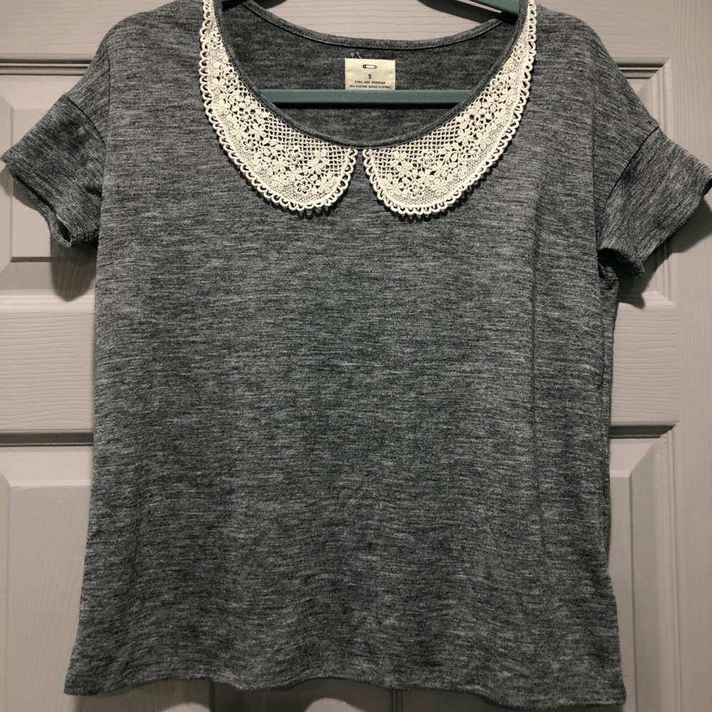 Pins and Needles Peter Pan Collar Top